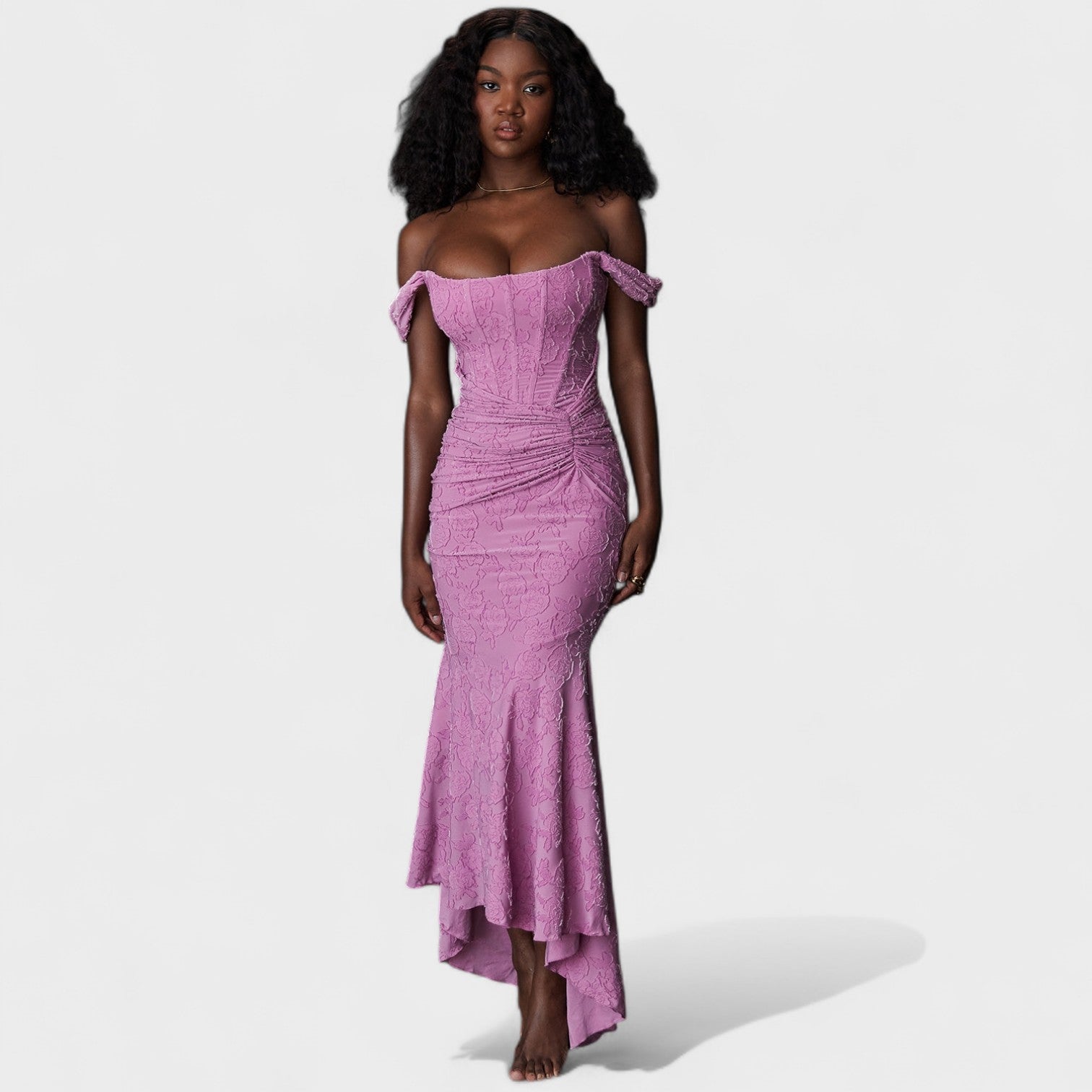 Cesca™ | Vestido de silueta escultural