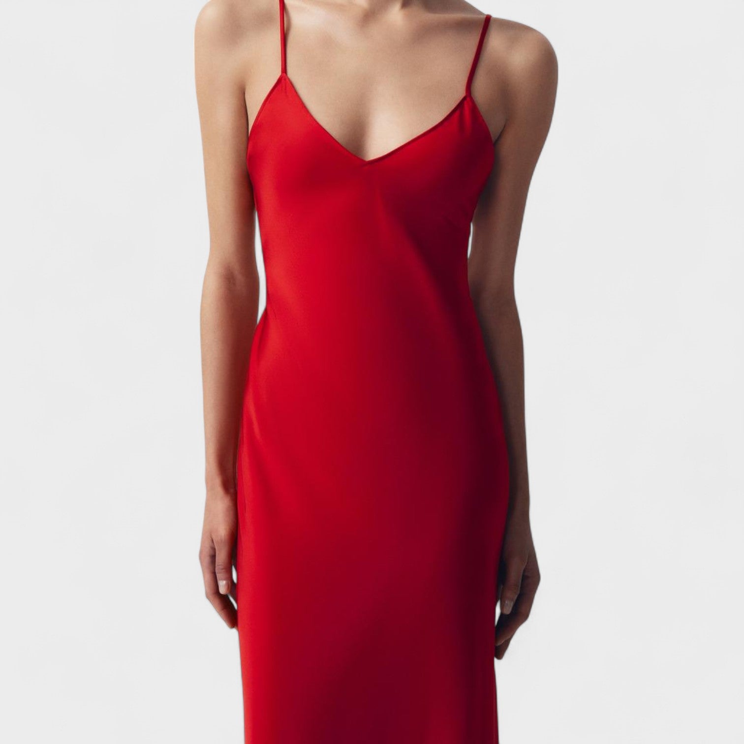 Vestido carmesí™ | Corte minimalista y elegante