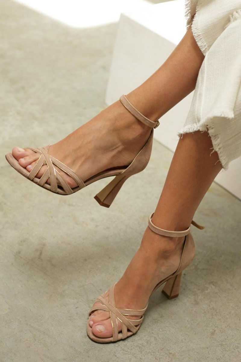 Elviera™ | Sandalias de patchwork con puntera redonda y talón estrecho