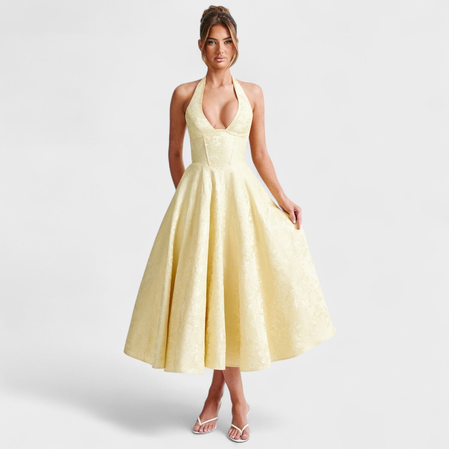 Halina™ | Vestido midi con corsé y volantes