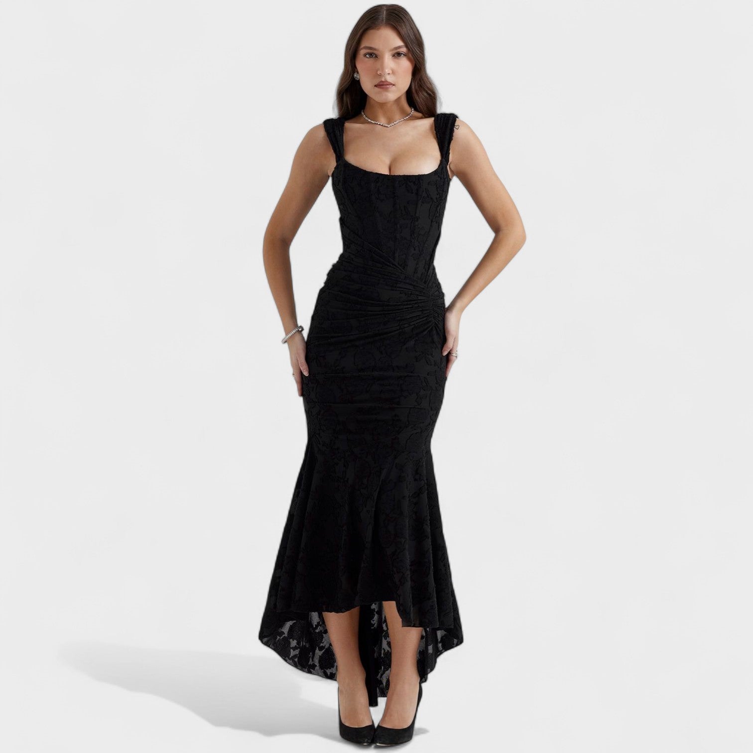 Cesca™ | Vestido de silueta escultural