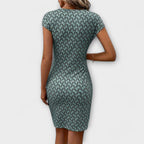 Emma™ | Vestido de manga corta con corte tulipa y estampado en todo el lado