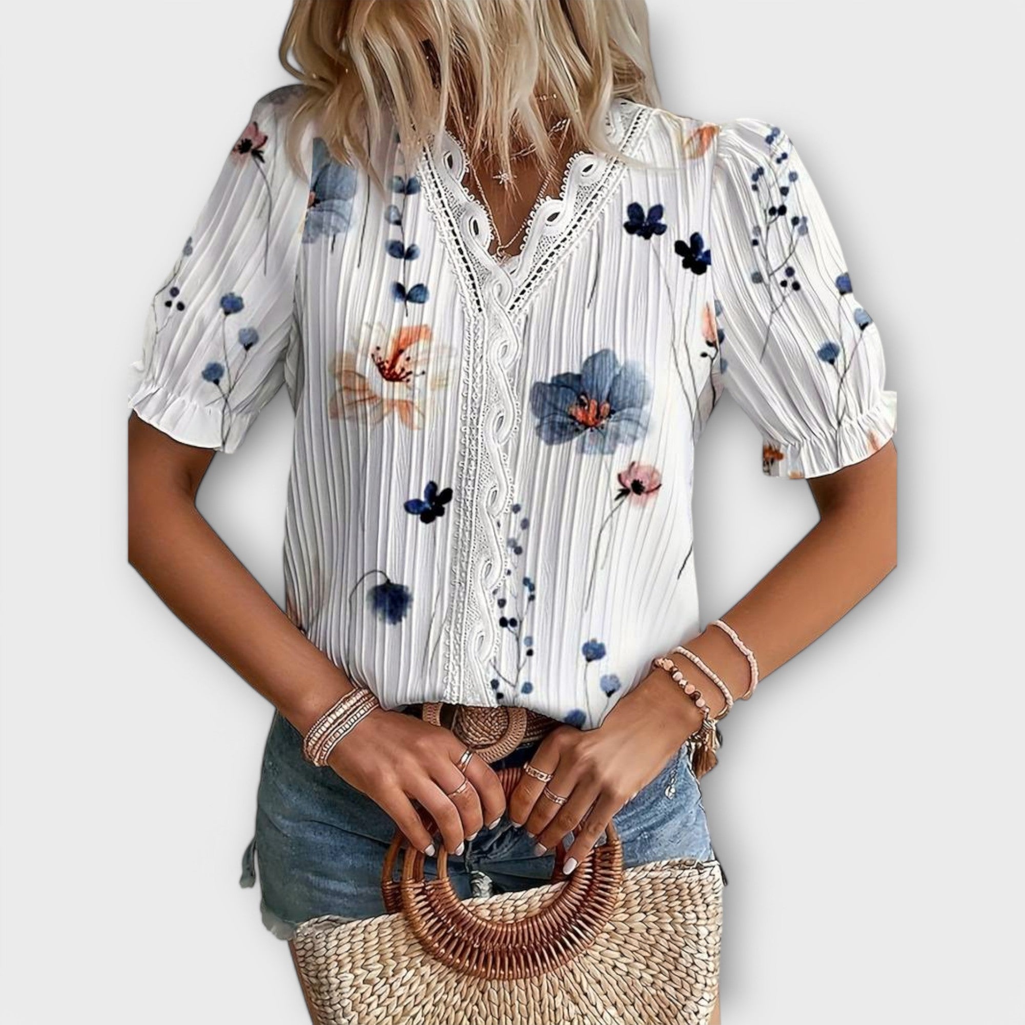 Emily™ | Blusa con escote en V