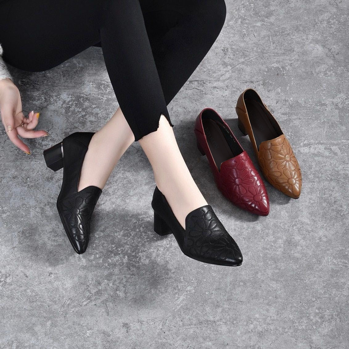 Olene™ | Zapatos de Tacón en Piel Vegana con Bordado Suave