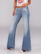 Fábia™ | Jeans Boca de Sino