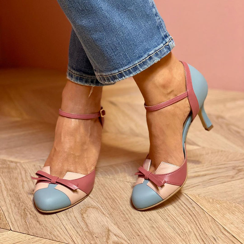 Bellarosa™ | Sandalias coloridas con nudo y tiras, con puntera redonda