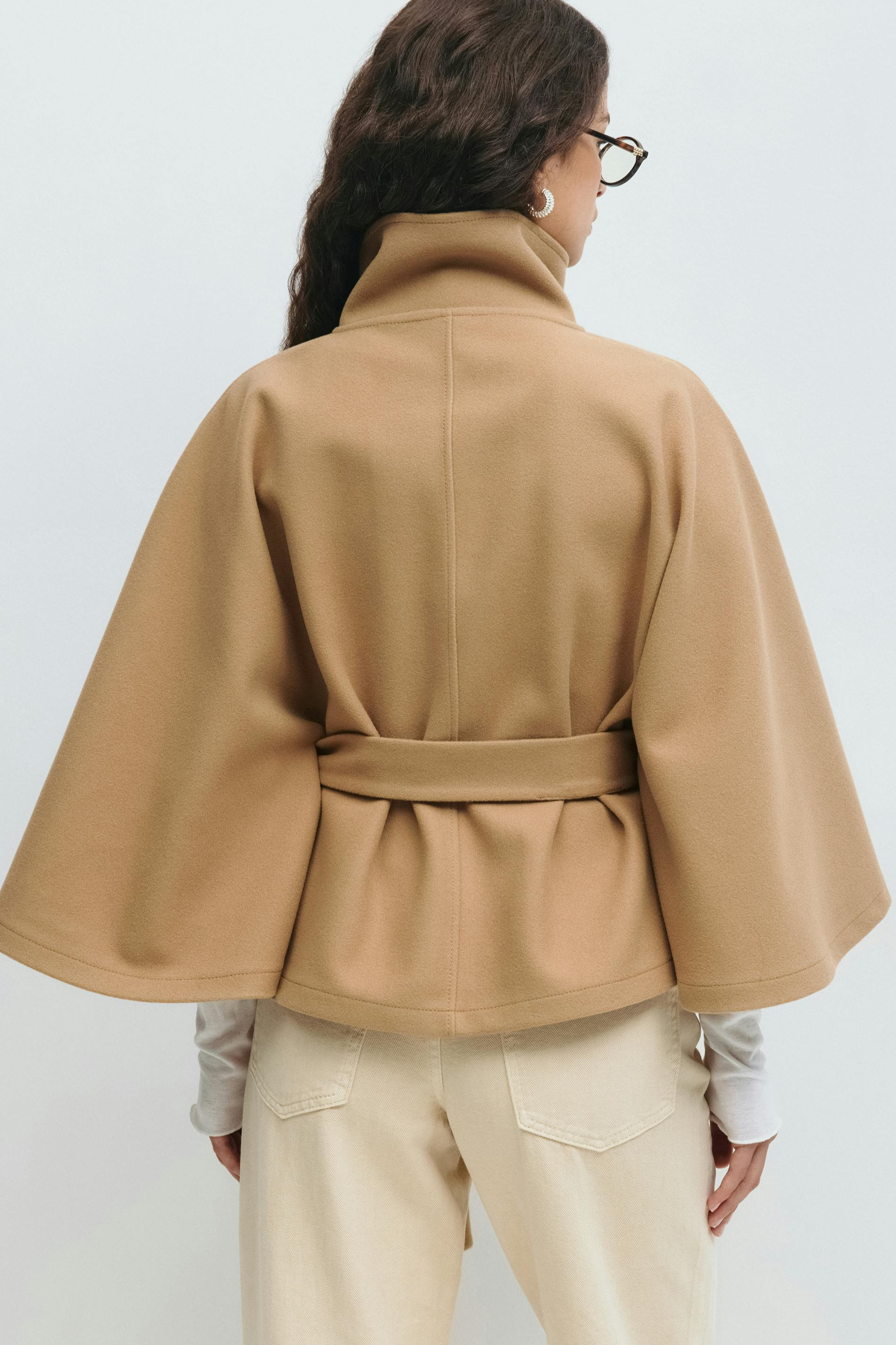 Lusana™ | Abrigo elegante con cinturón