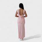 Sarella™ | Vestido largo con espalda descubierta y lazo