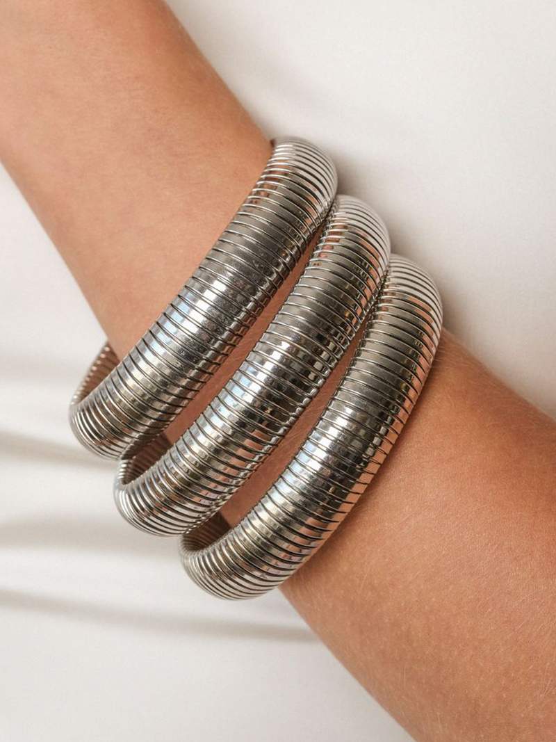 Pulsera estriada