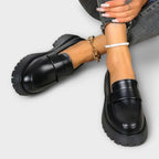 Calista™ | Mocasin para mujer con diseño ortopédico y cuña de satén