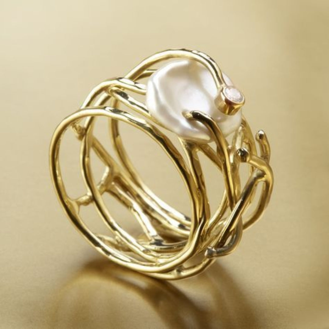 LuxPearl Anillo Fino de Oro con Perlas - Conforto Chic