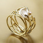 LuxPearl Anillo Fino de Oro con Perlas - Conforto Chic