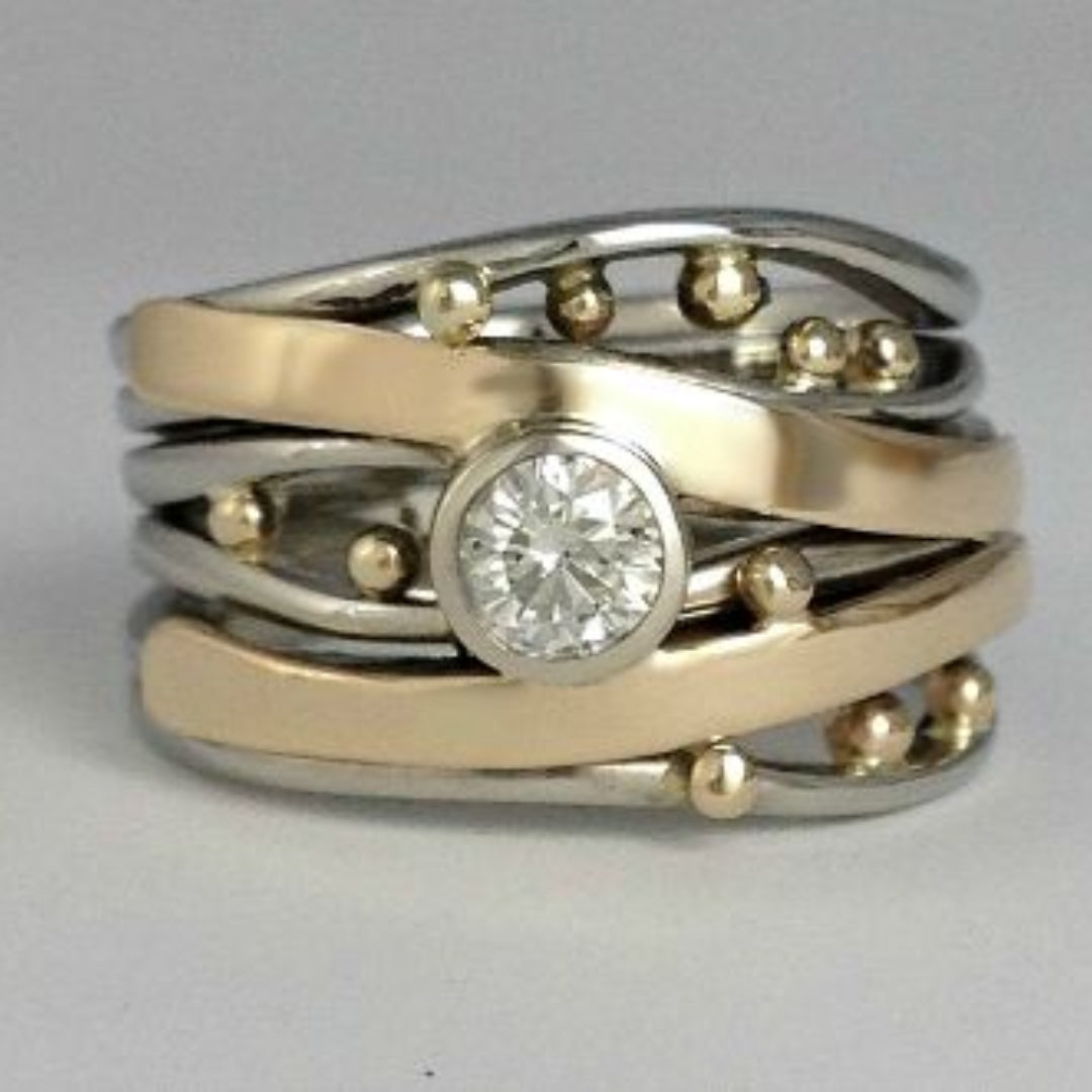 Anillo Aurora Elegante Con Zirconias Oro Antiguo - Brillo