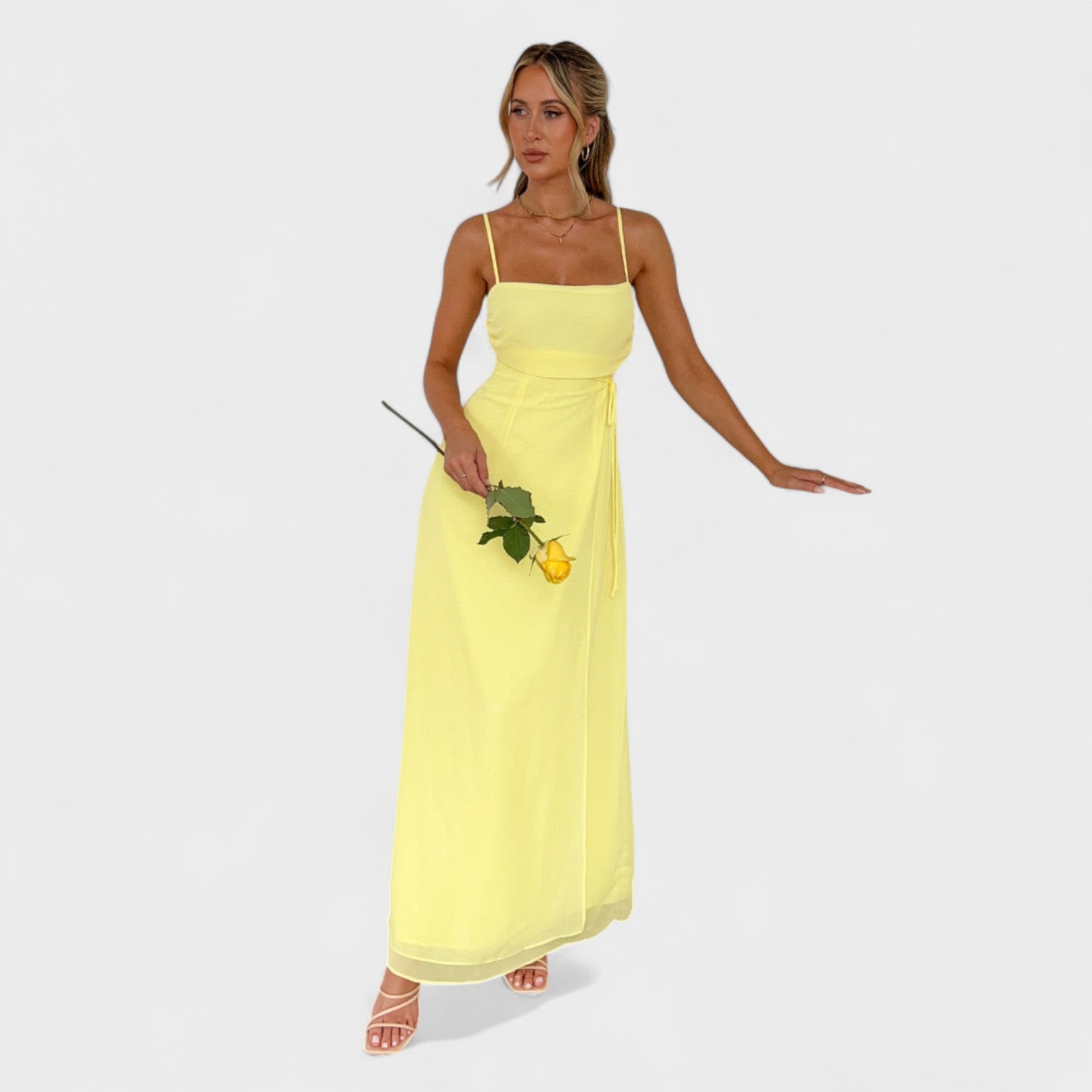 Flossie™ | Vestido maxi amarillo con lazo lateral