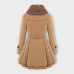 Ema™ | Abrigo Elegante con Cuello de Piel