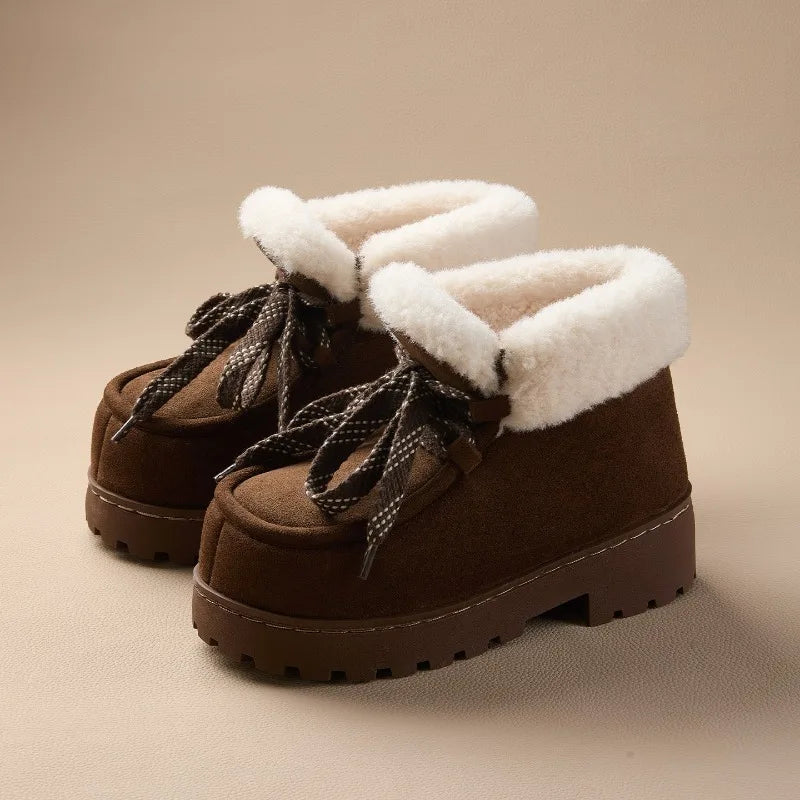 Caty™ | Botas con plataforma de ante sintético con un toque suave y cálido