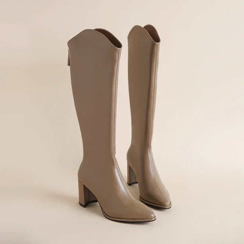Hilda™ | Botas de tacón grueso y elegancia para el invierno