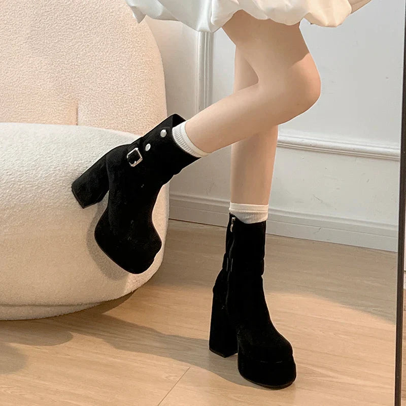Amalia™ | Botas de estilo urbano con personalidad y confianza