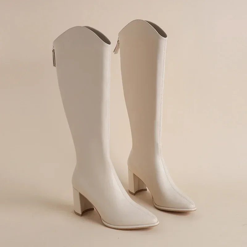 Hilda™ | Botas de tacón grueso y elegancia para el invierno