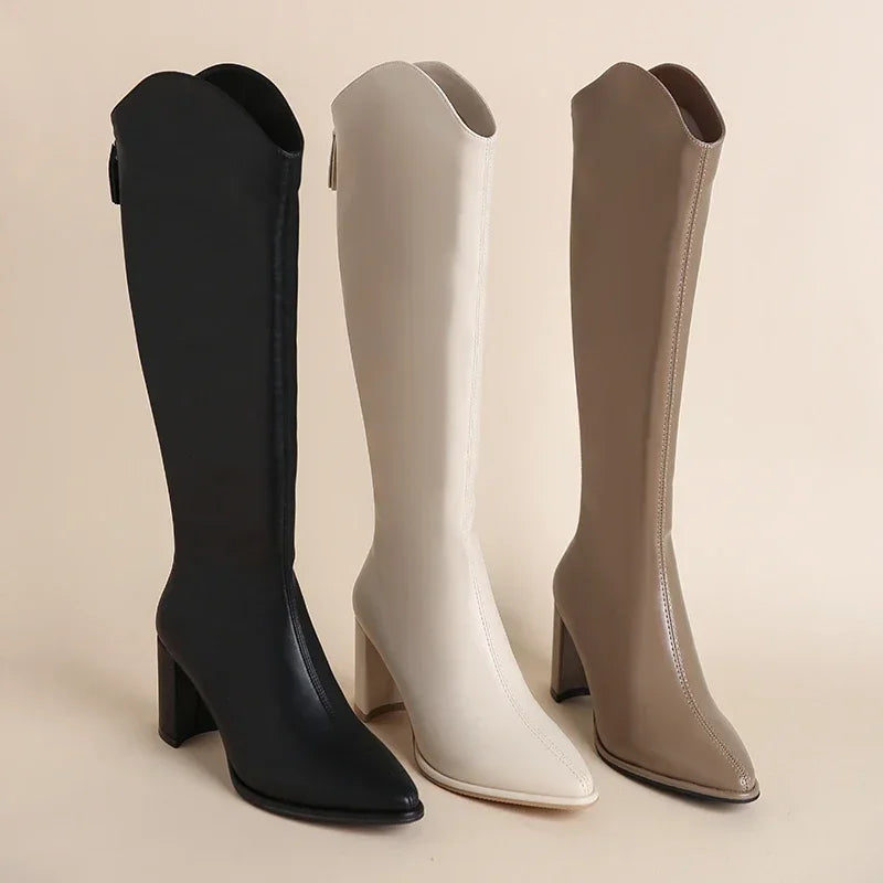 Hilda™ | Botas de tacón grueso y elegancia para el invierno