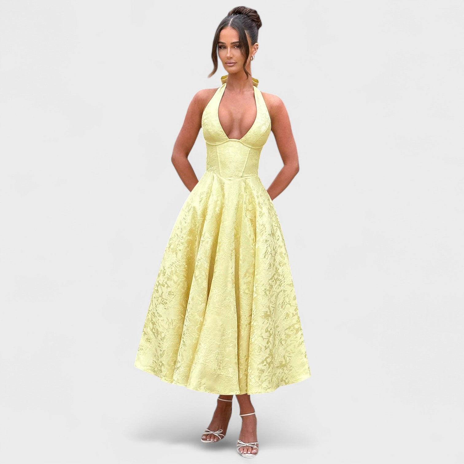 Halina™ | Vestido midi con corsé y volantes