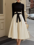 CLÁSICA™ | Conjunto Elegante con Top Ajustado y Falda Plisada