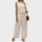 Valeria™ | Chaleco con borde de pétalos y pantalones largos