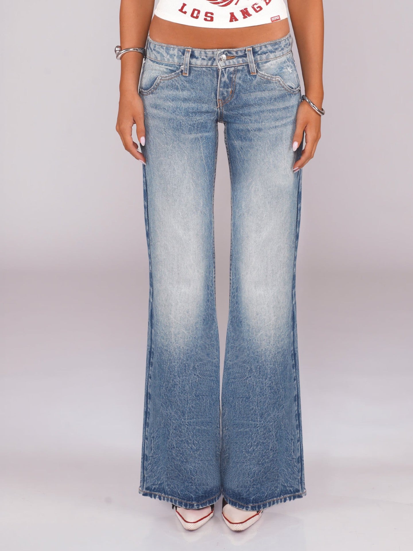 Fábia™ | Jeans Boca de Sino