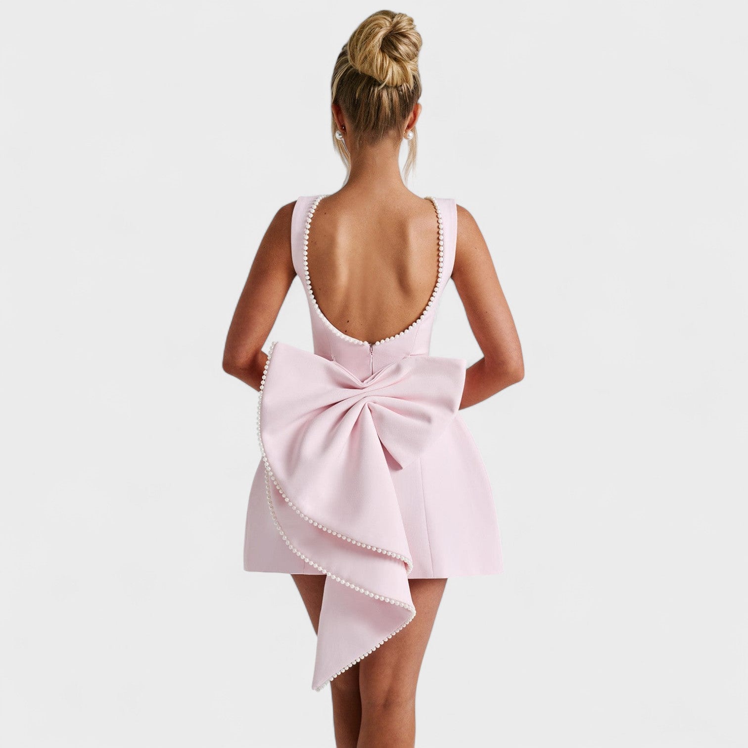 Carrie™ | Mini vestido con cinta de perlas