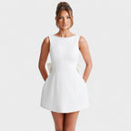 Carrie™ | Mini vestido con cinta de perlas