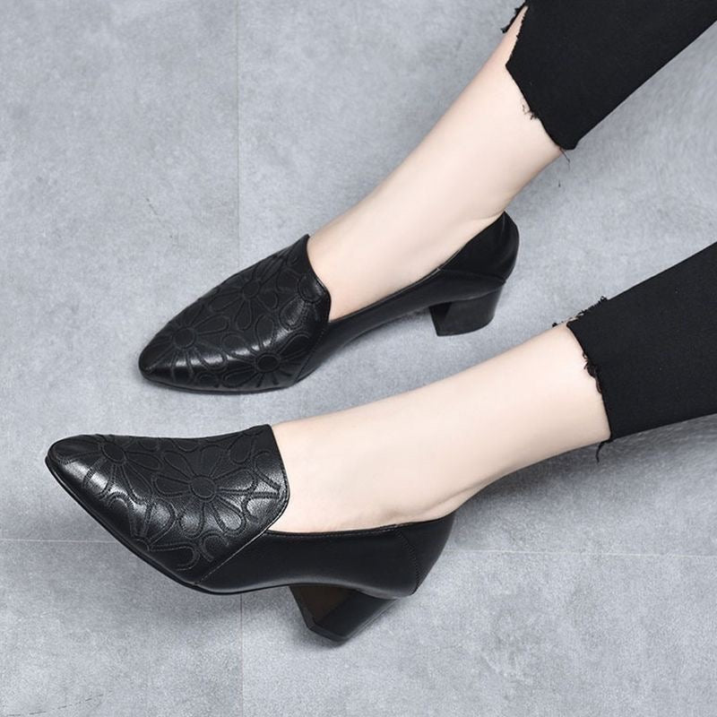 Olene™ | Zapatos de Tacón en Piel Vegana con Bordado Suave