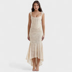 Cesca™ | Vestido de silueta escultural