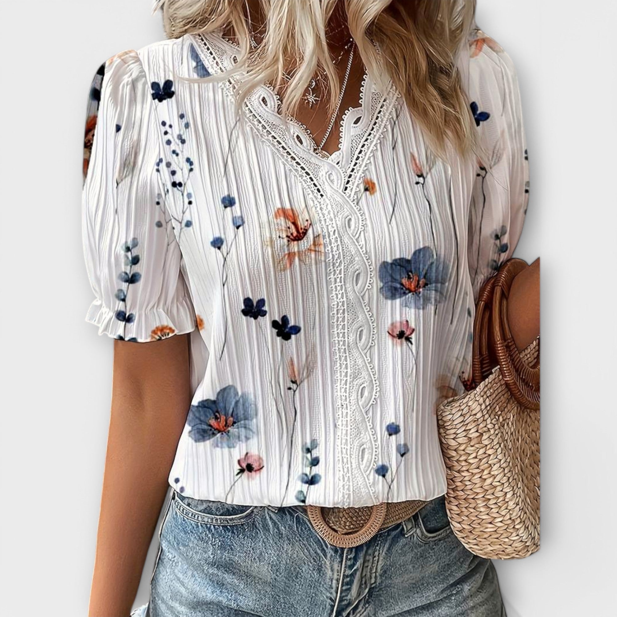 Emily™ | Blusa con escote en V