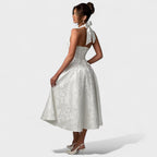 Effie™ | Vestido midi texturizado con escote en V
