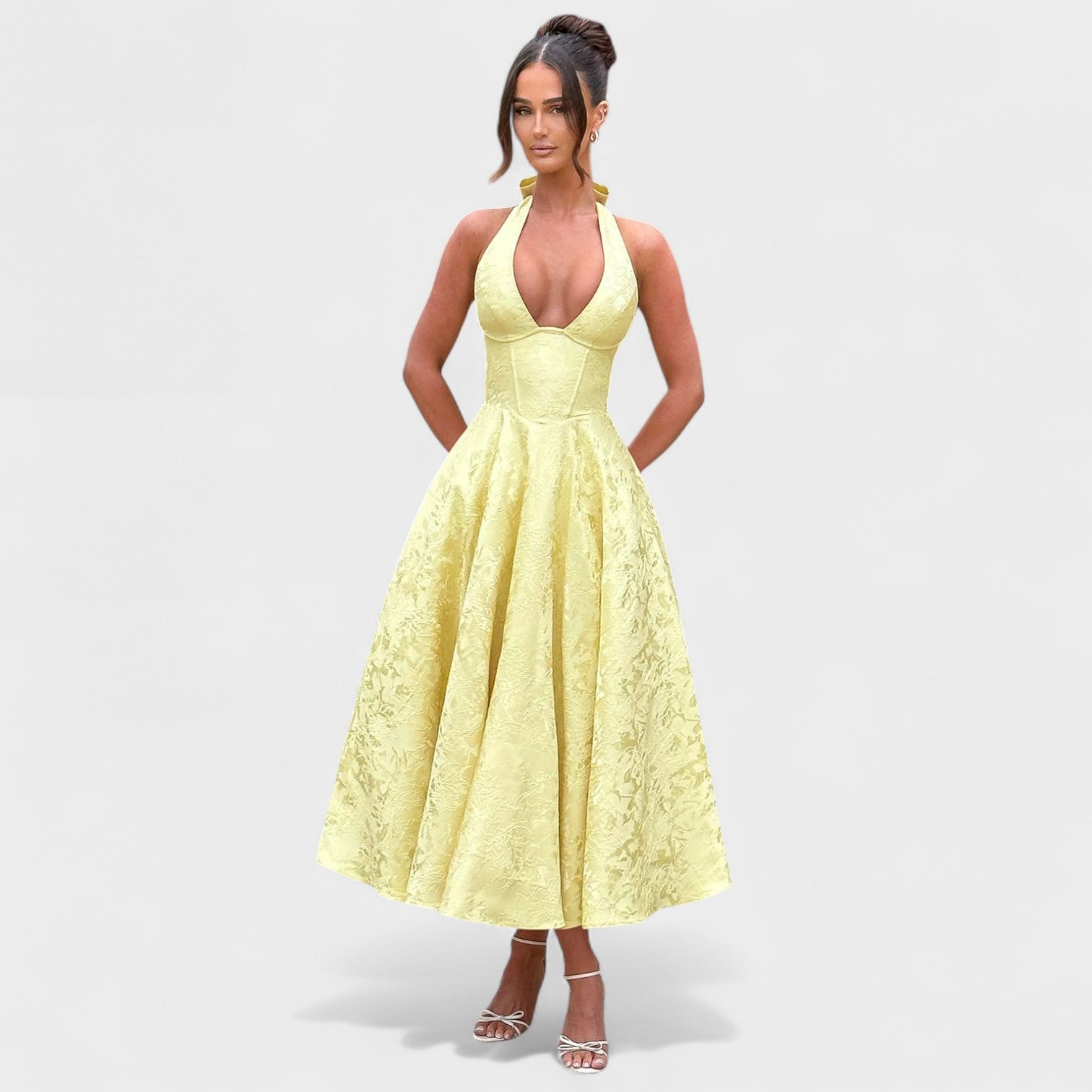 Effie™ | Vestido midi texturizado con escote en V