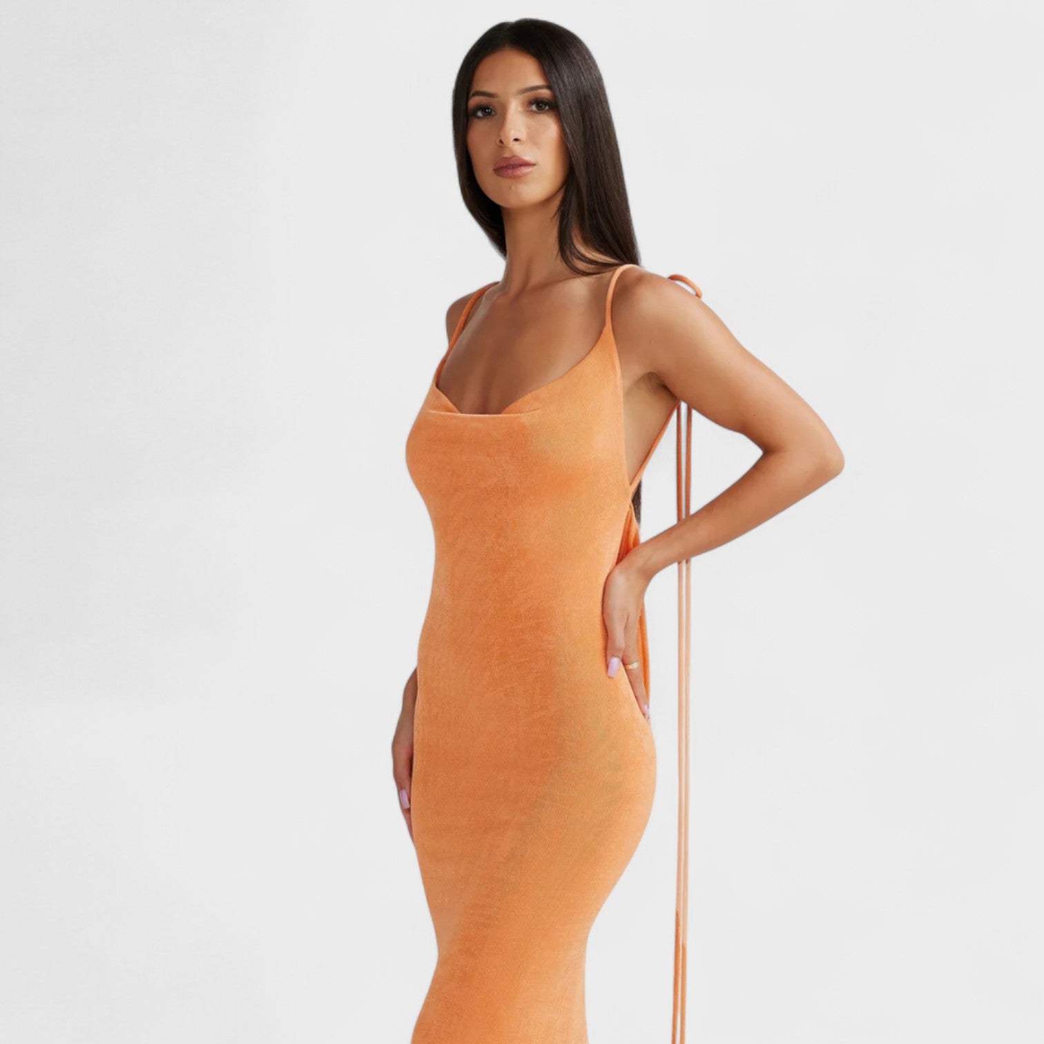 Luna™ | El vestido que celebra tus curvas