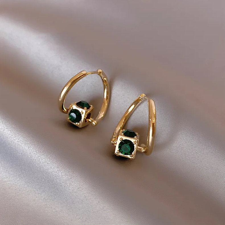 Pendientes Verdes de Brillo Real en Oro - para Ocasiones