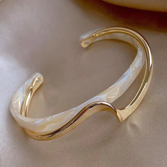 Encanto | Joyas Elegantes con Ópalo Blanco