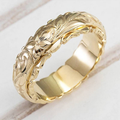 Anillo Vintage Elegante Dorado con Motivo Floral