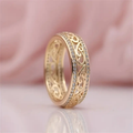 Anillo Dorado Elegante Hohloha Hellera - Lujo para Eventos