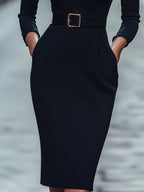 Iara™ | Vestido Ajustado Negro Refinado Con Cinturón