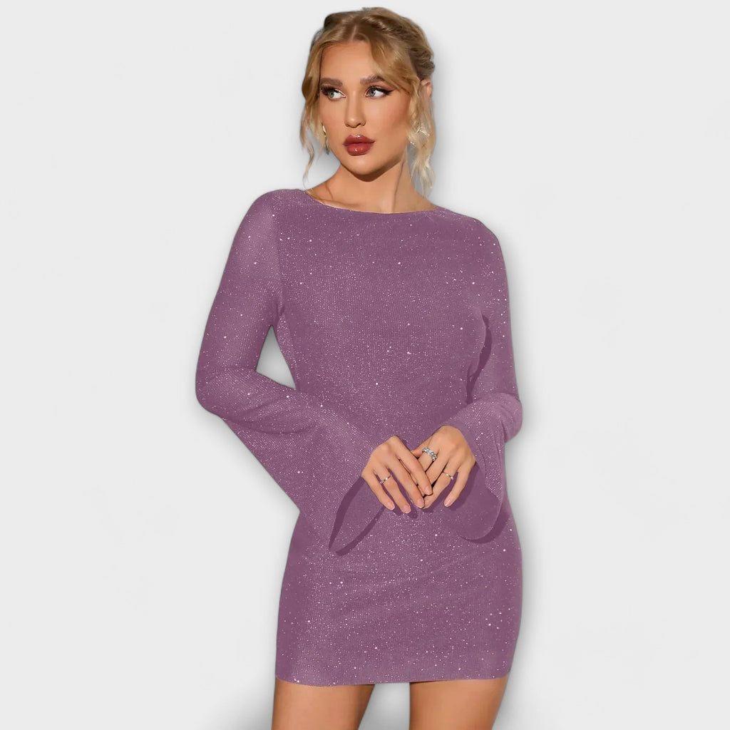 Vestido de lentejuelas con espalda descubierta y mangas largas